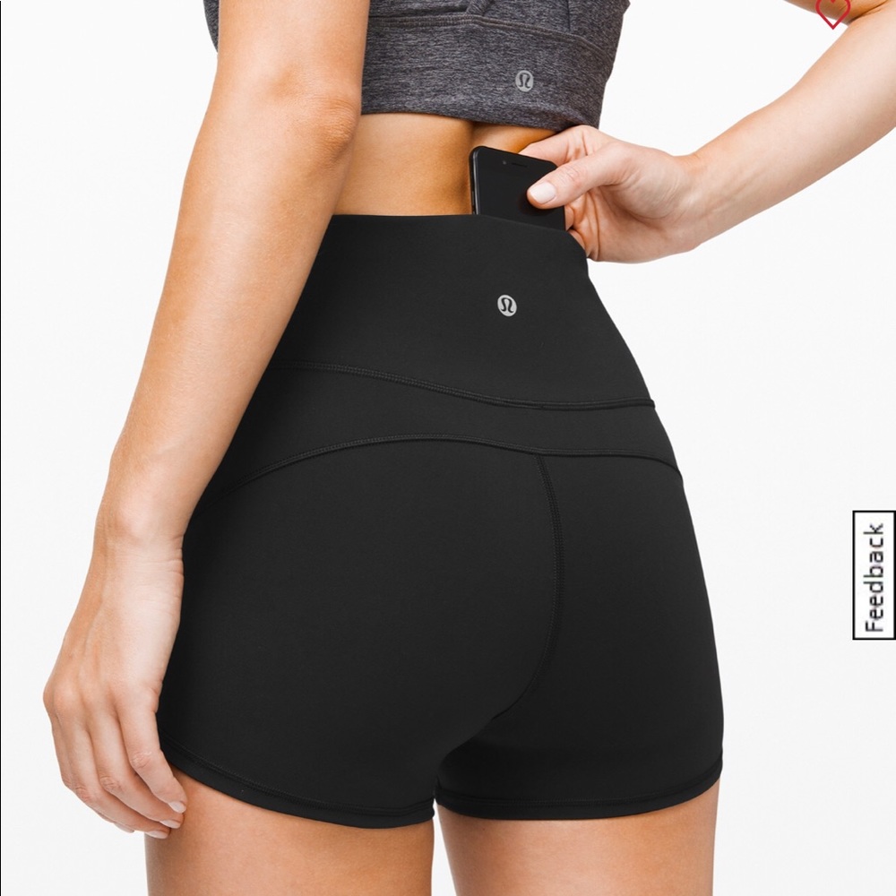🕷LULULEMON IN MOVEMENT SHORTS🕷